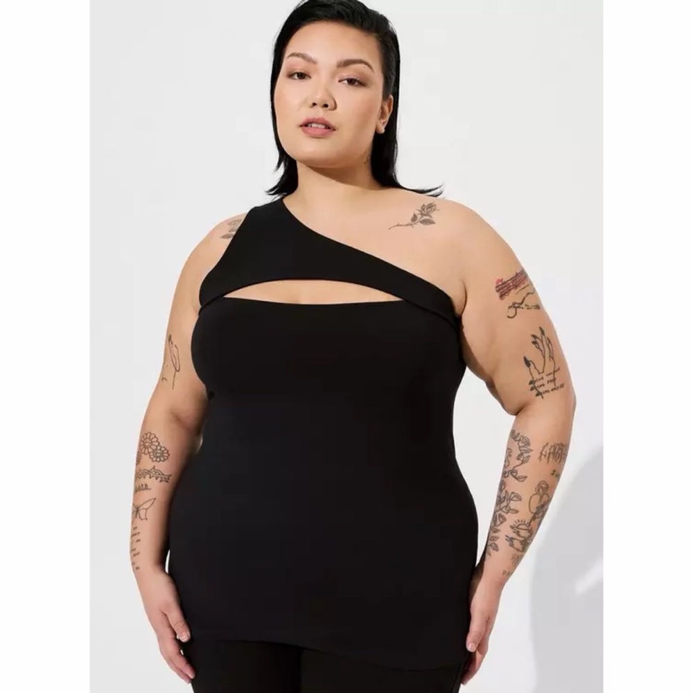 NWT Torrid Cut Out One Shoulder Tank - Foxy Black